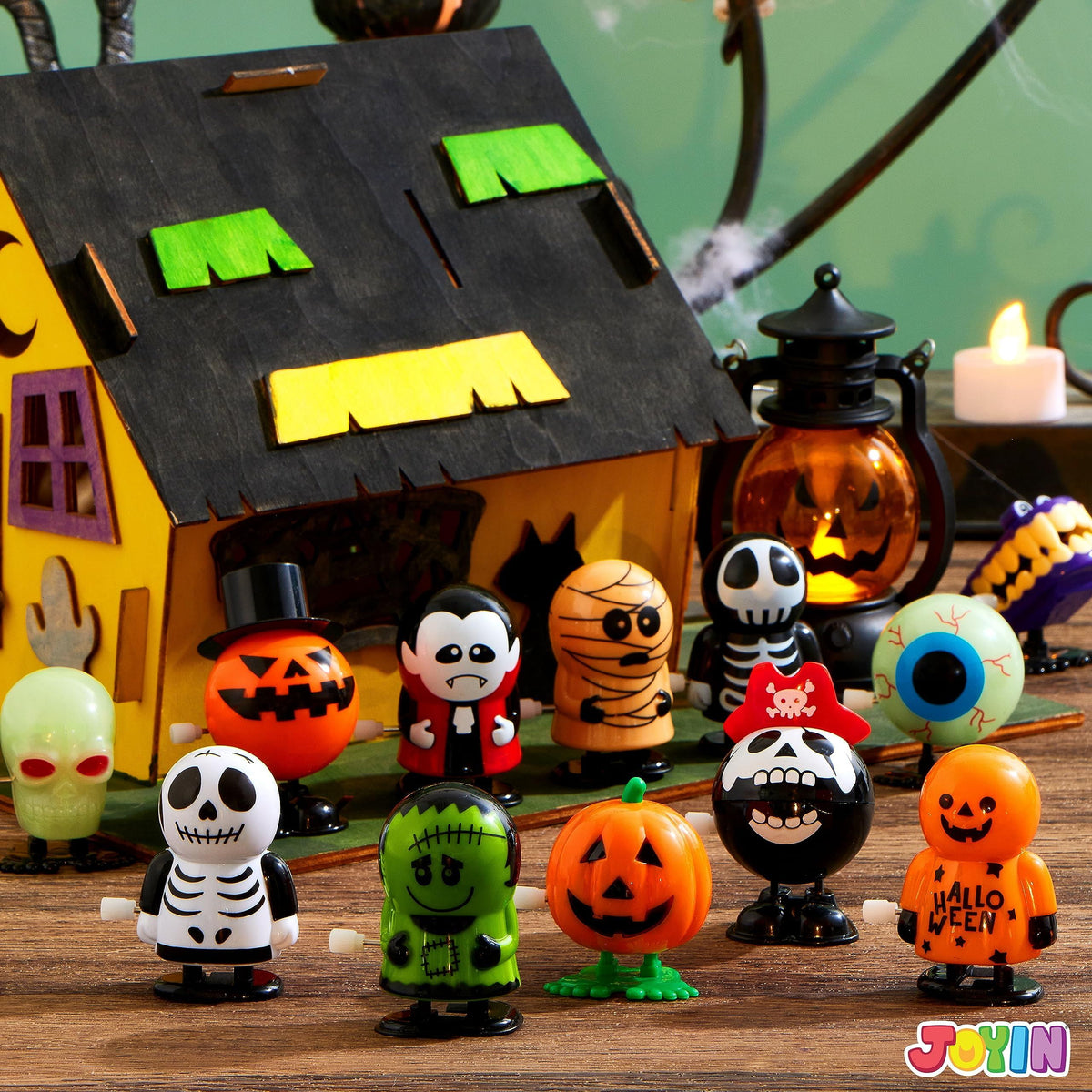 Halloween wind-up toys gathered by haunted house decoration